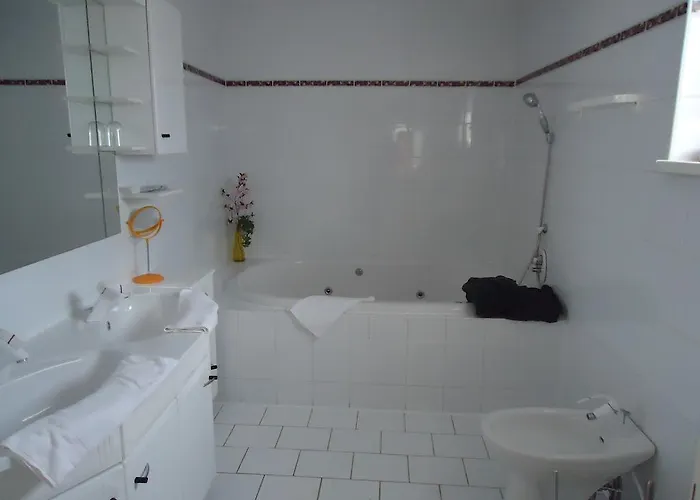 Hotell Auf Der Hohe 3*